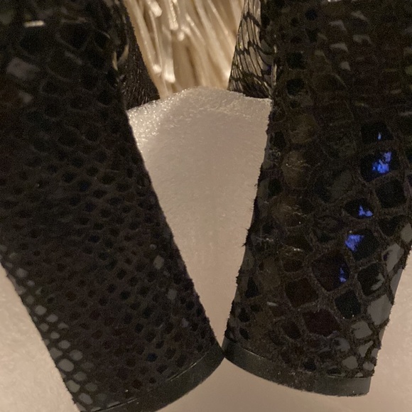 J. Renee Black Gold Lion Shoes Sz 10M - Picture 14 of 16